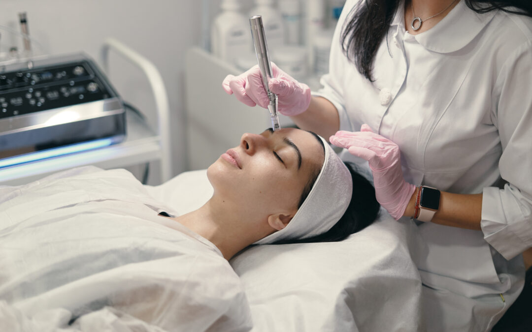How to Maintain Healthy Skin Before and After Microneedling: Essential Tips